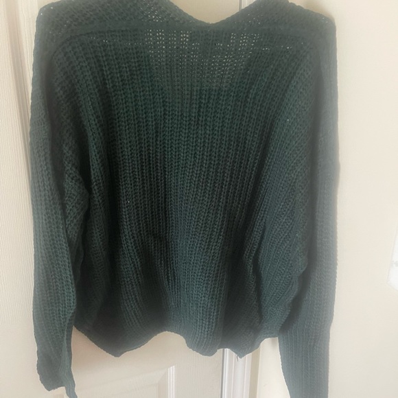 Dark Green knit sweater, size small, new with tags - Picture 2 of 3